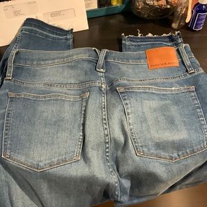 Womens stretch denim size 31.